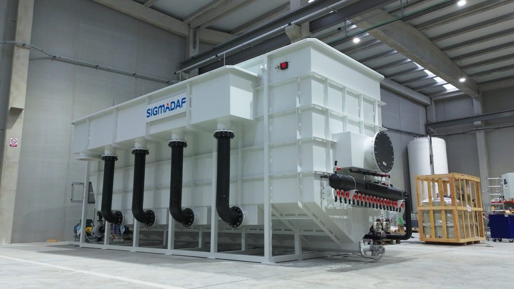 Seawater DAF in coated carbon steel