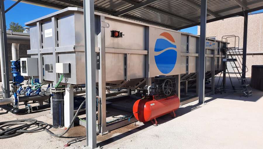 Foto de un sistema de flotación por aire disuelto (DAF).