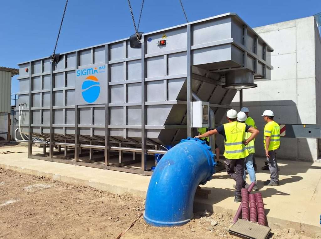 DAF system for algae and total organic carbon removal